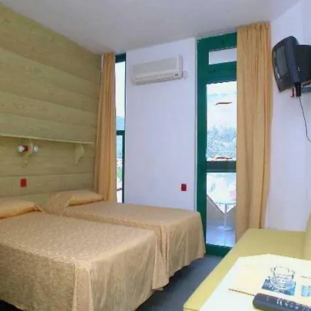 Otel Siesta & Juniper