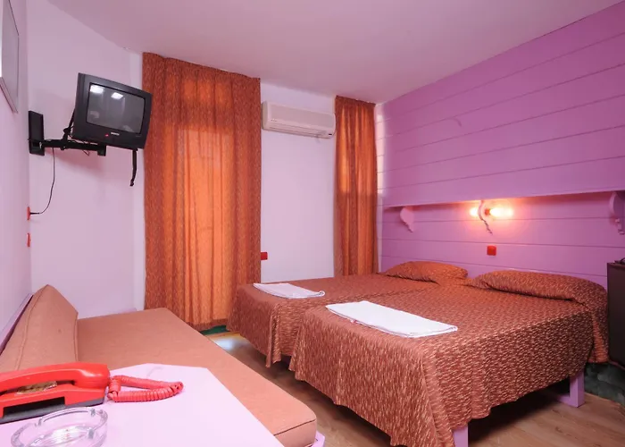 Hotel Siesta & Juniper İçmeler