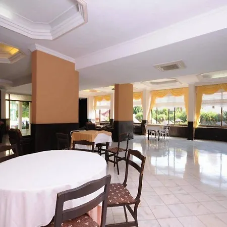 Hotell Siesta & Juniper 3*