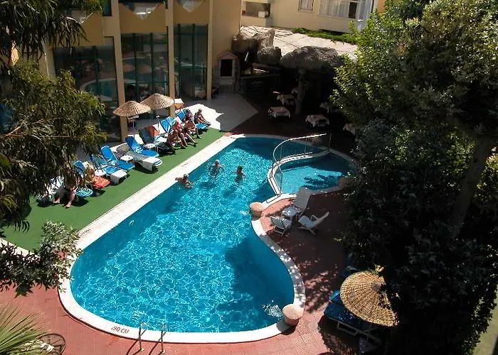 Siesta & Juniper Hotel İçmeler