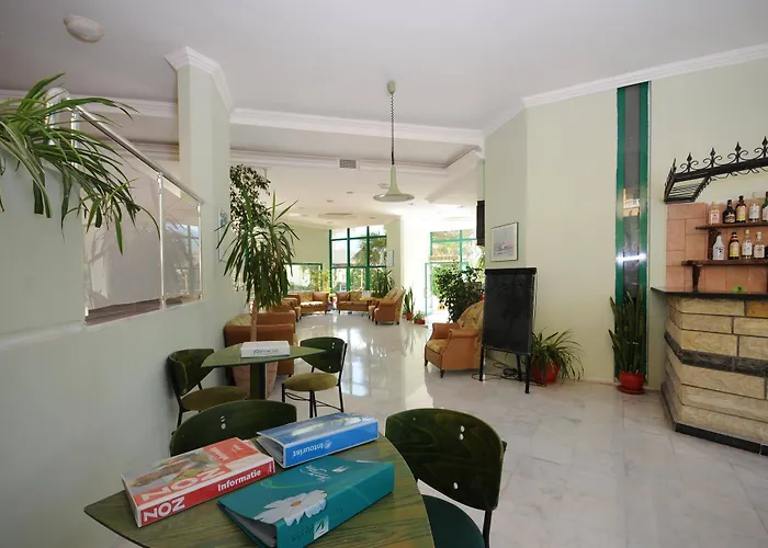 Siesta & Juniper Hotel İçmeler